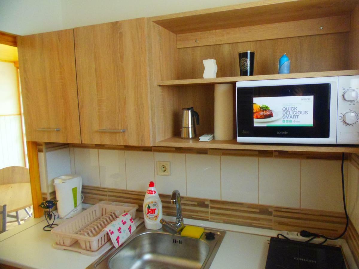 Hovirag Apartman 2 ไฮจ์ดุสโซบอสโล ภายนอก รูปภาพ